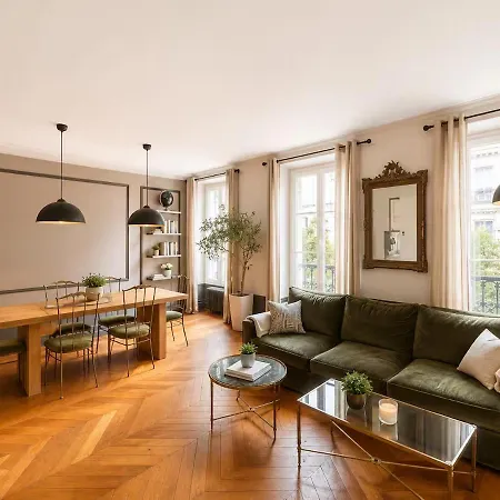 Le Marais Villa *